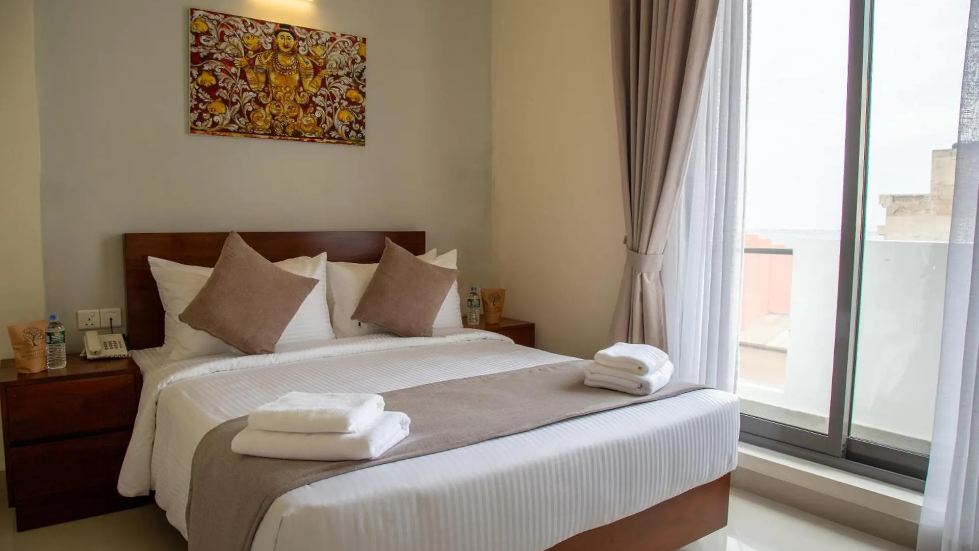Marine Suites Colombo Apartman