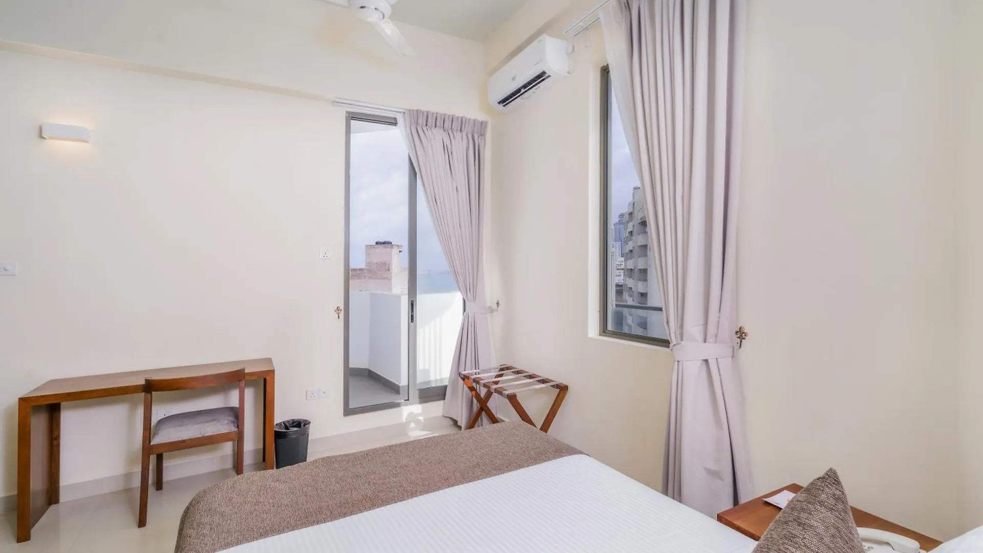 Marine Suites Colombo
